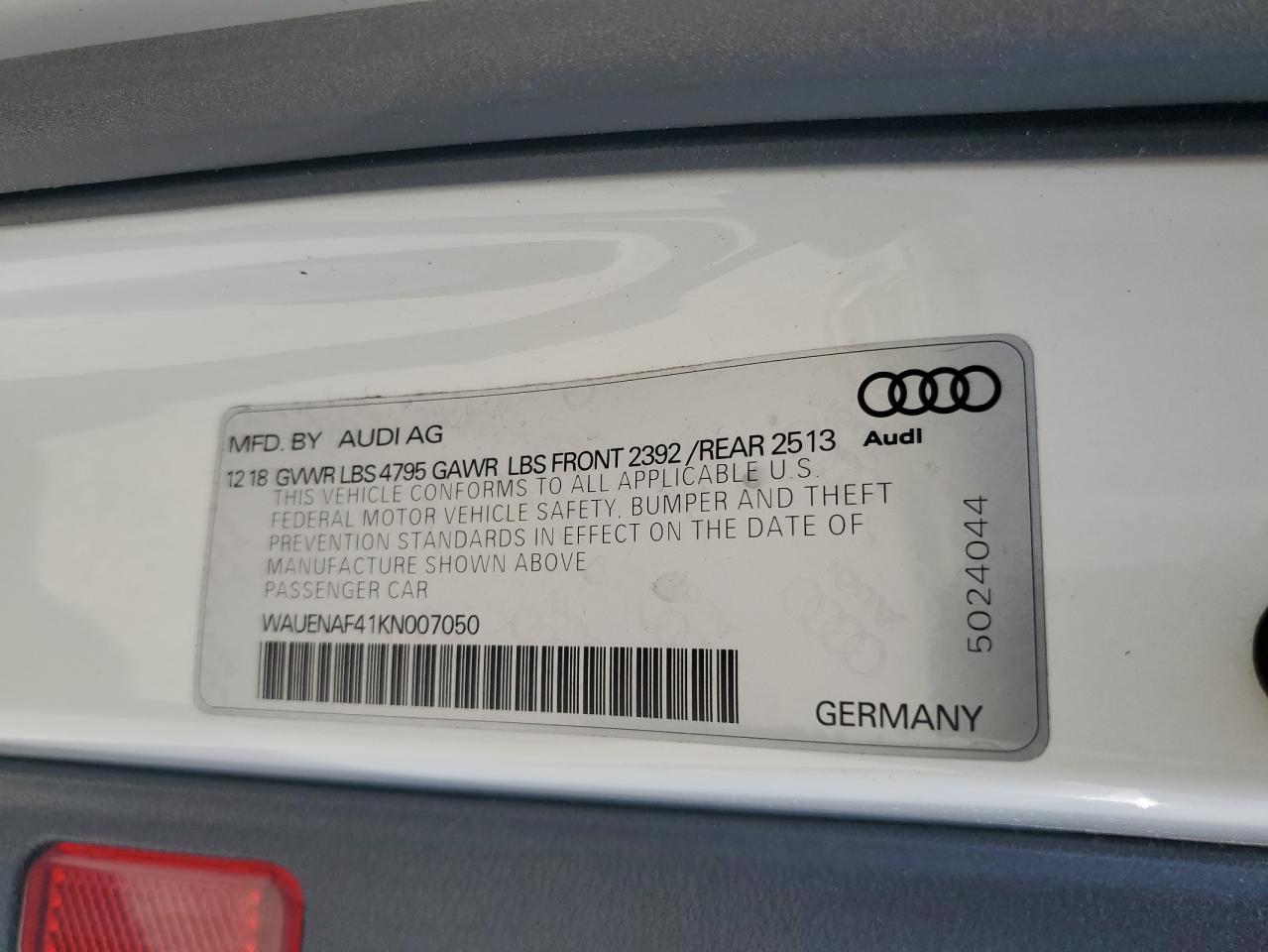 WAUENAF41KN007050 2019 Audi A4 Premium Plus