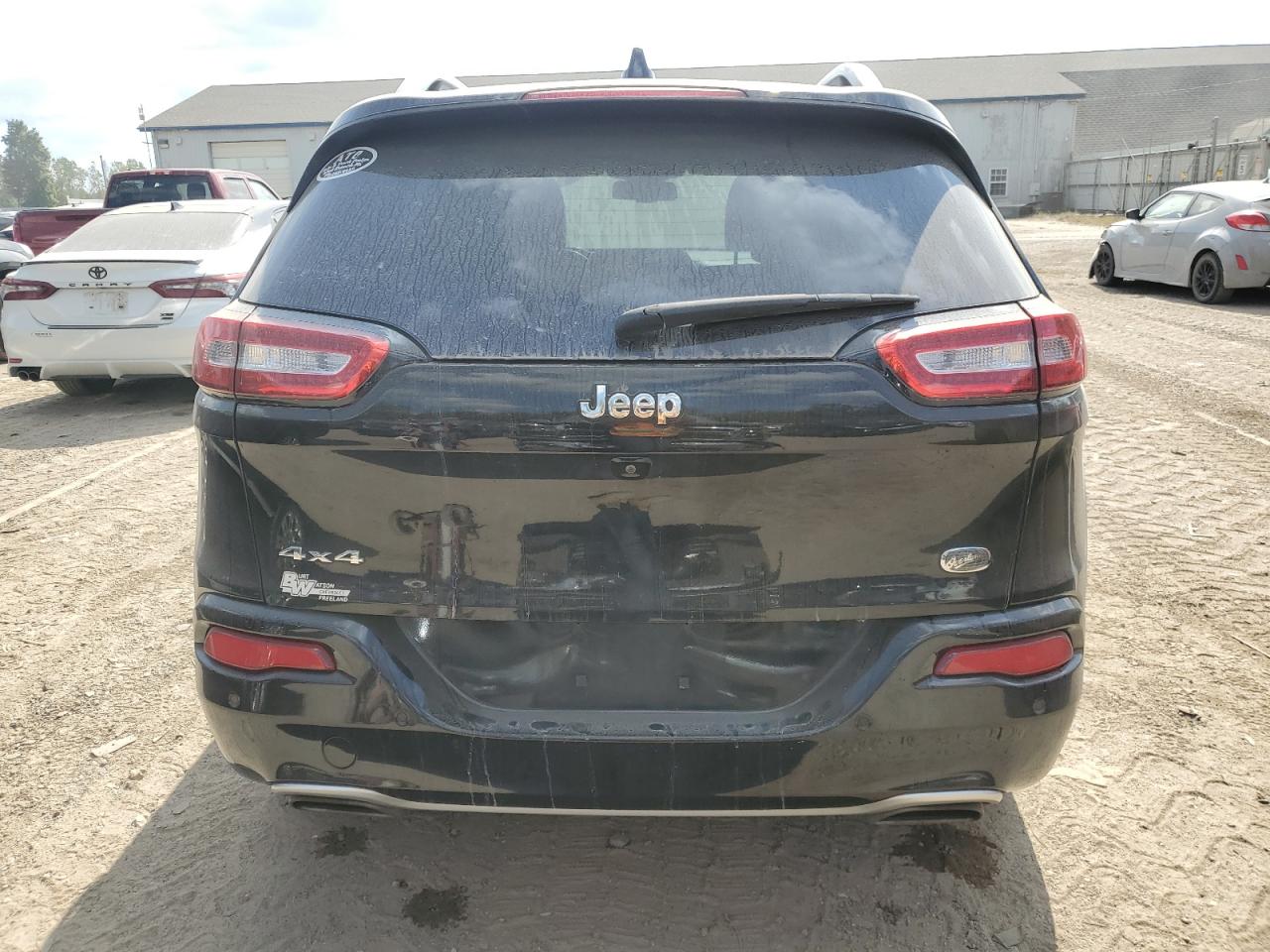 1C4PJMJX0JD614300 2018 Jeep Cherokee Overland