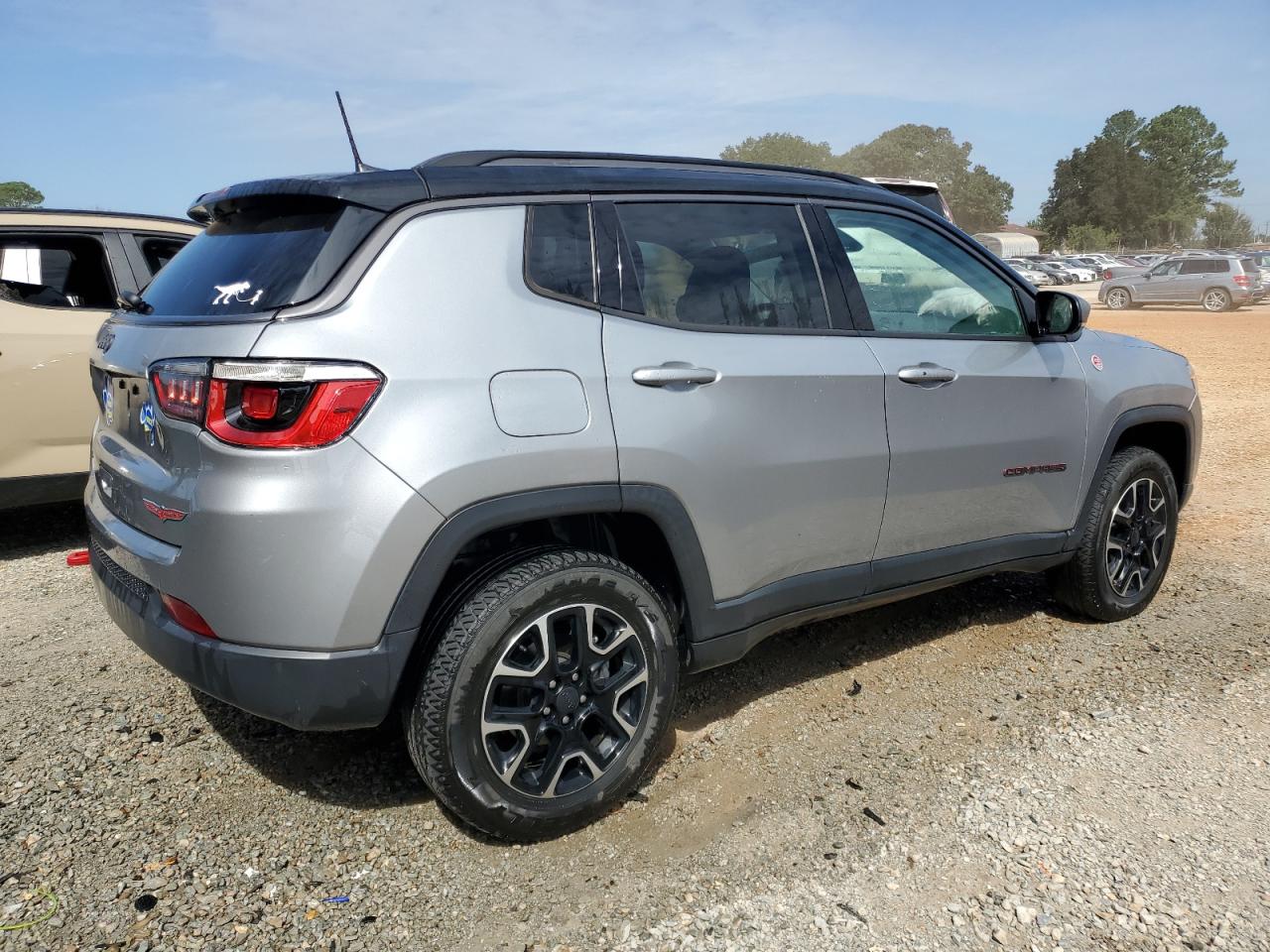 2020 Jeep Compass - Image 3