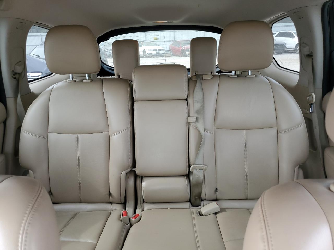 2015 Nissan Pathfinder - Image 10