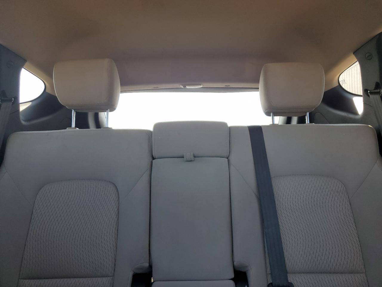2013 Hyundai Santa Fe - Image 10