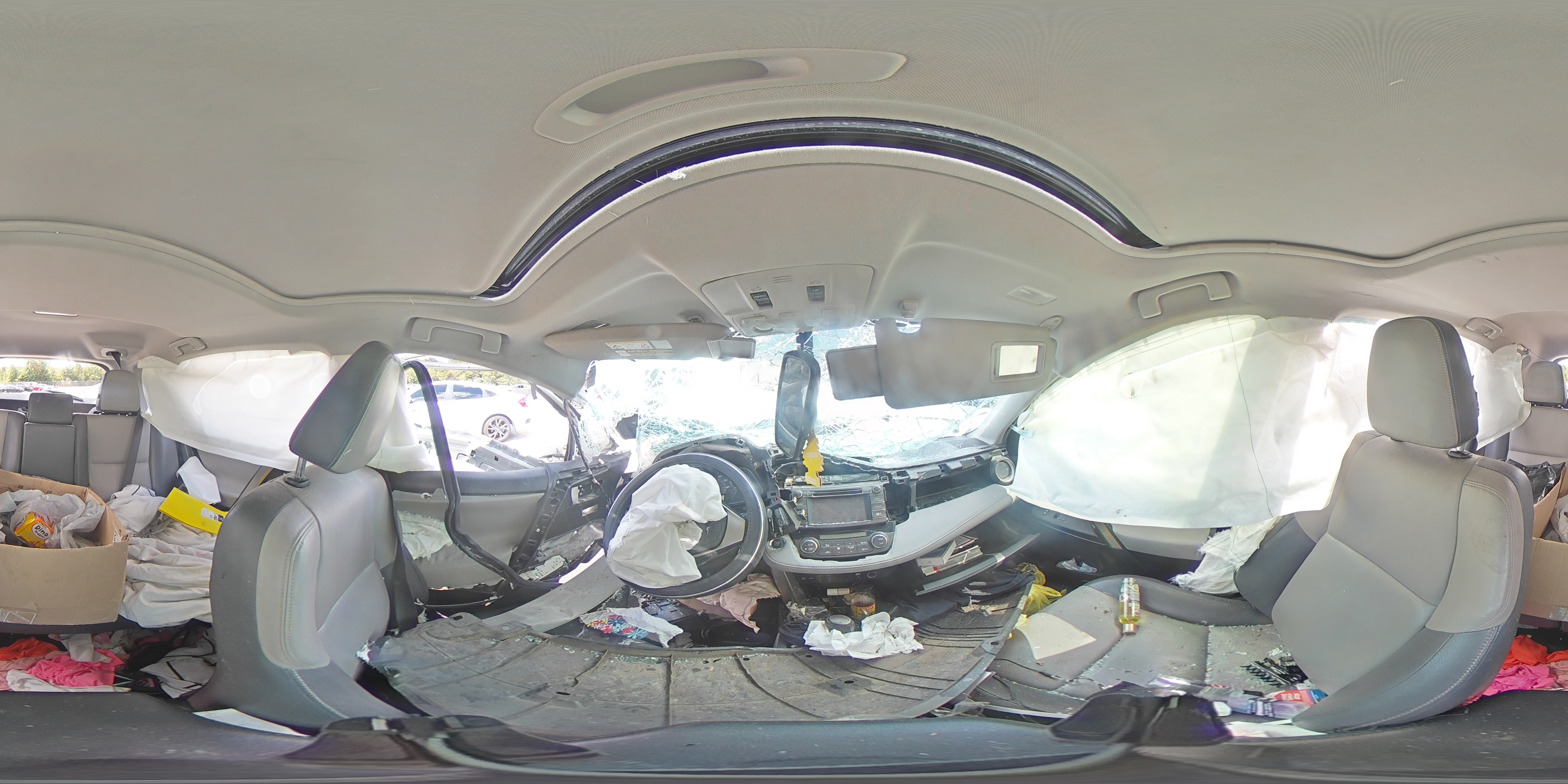 2015 Toyota RAV 4 - Image 13
