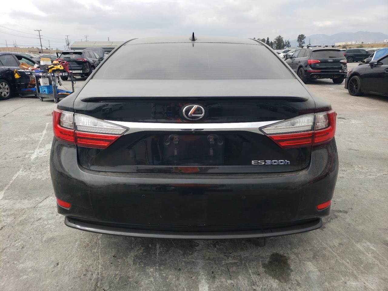 JTHBW1GG7G2105616 2016 Lexus Es 300H