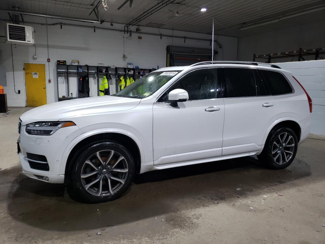 YV4A22PK0H1134110 2017 VOLVO XC90 - Image 1