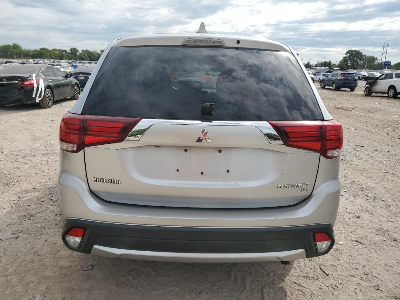 2018 Mitsubishi Outlander Se VIN: JA4AZ3A38JZ042332 Lot: 72619224