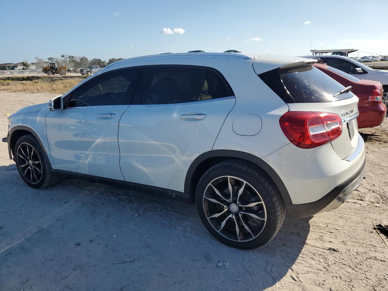 WDCTG4EB0HJ363909 2017 MERCEDES-BENZ GLA CLASS - Image 2