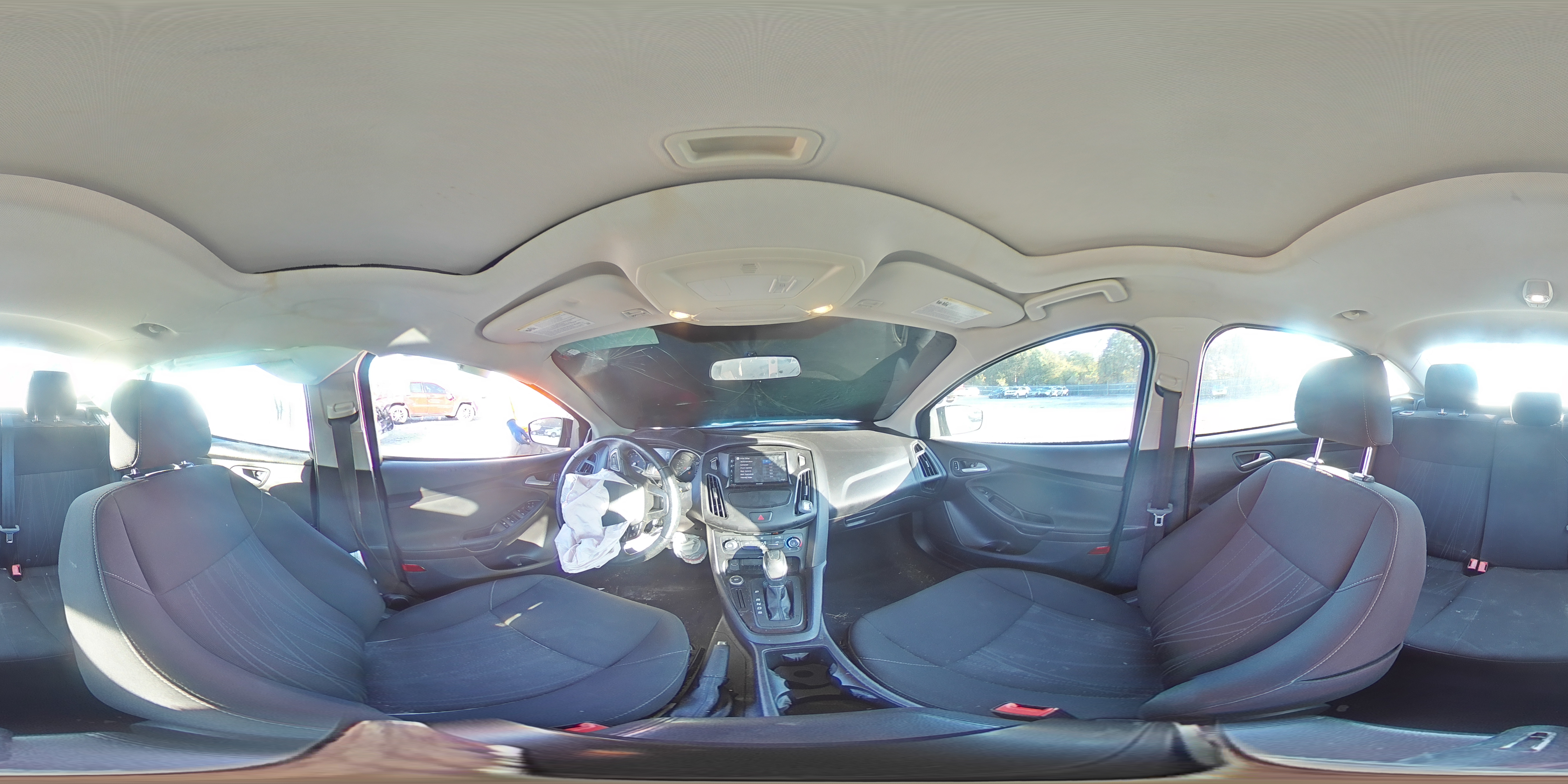 2015 Ford Focus - Image 13