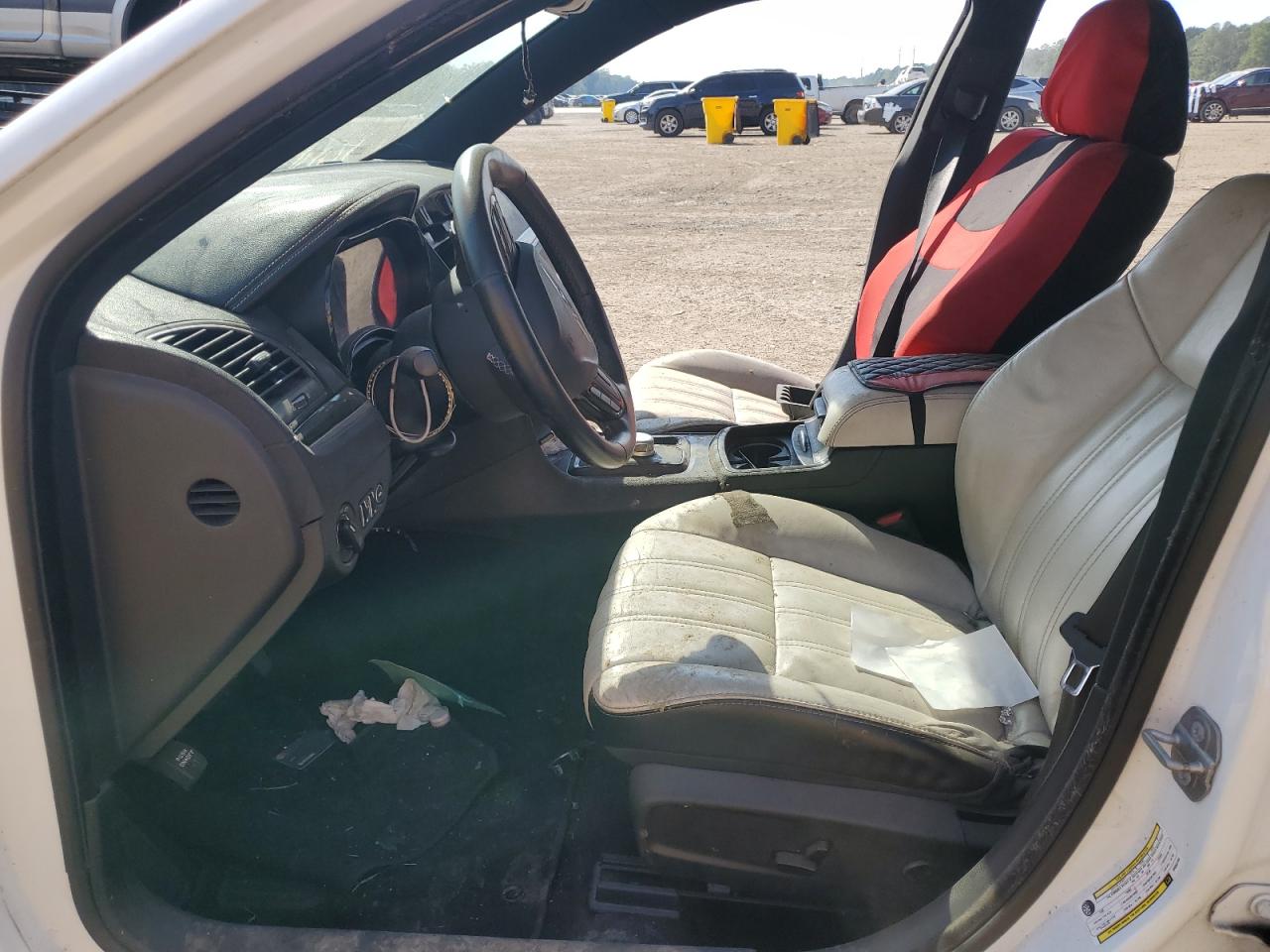 2019 Chrysler 300 - Image 7