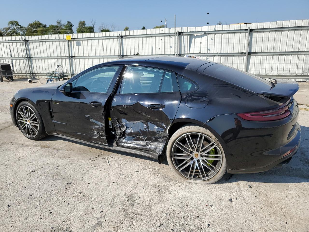 VIN WP0AE2A73JL175520 2018 PORSCHE PANAMERA no.2