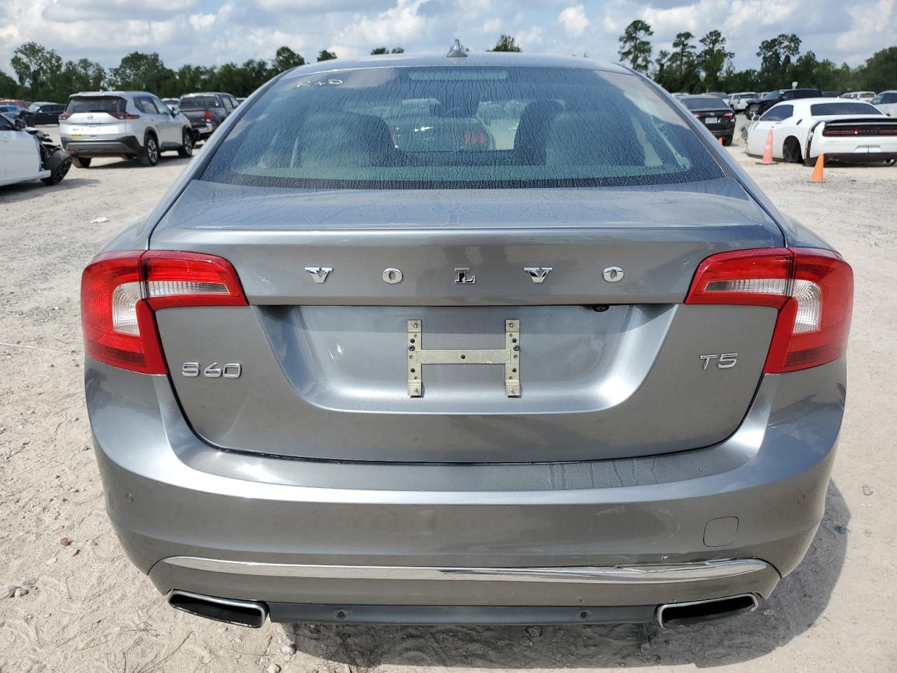 2018 Volvo S60 Dynamic VIN: YV126MFL4J2452338 Lot: 72517124