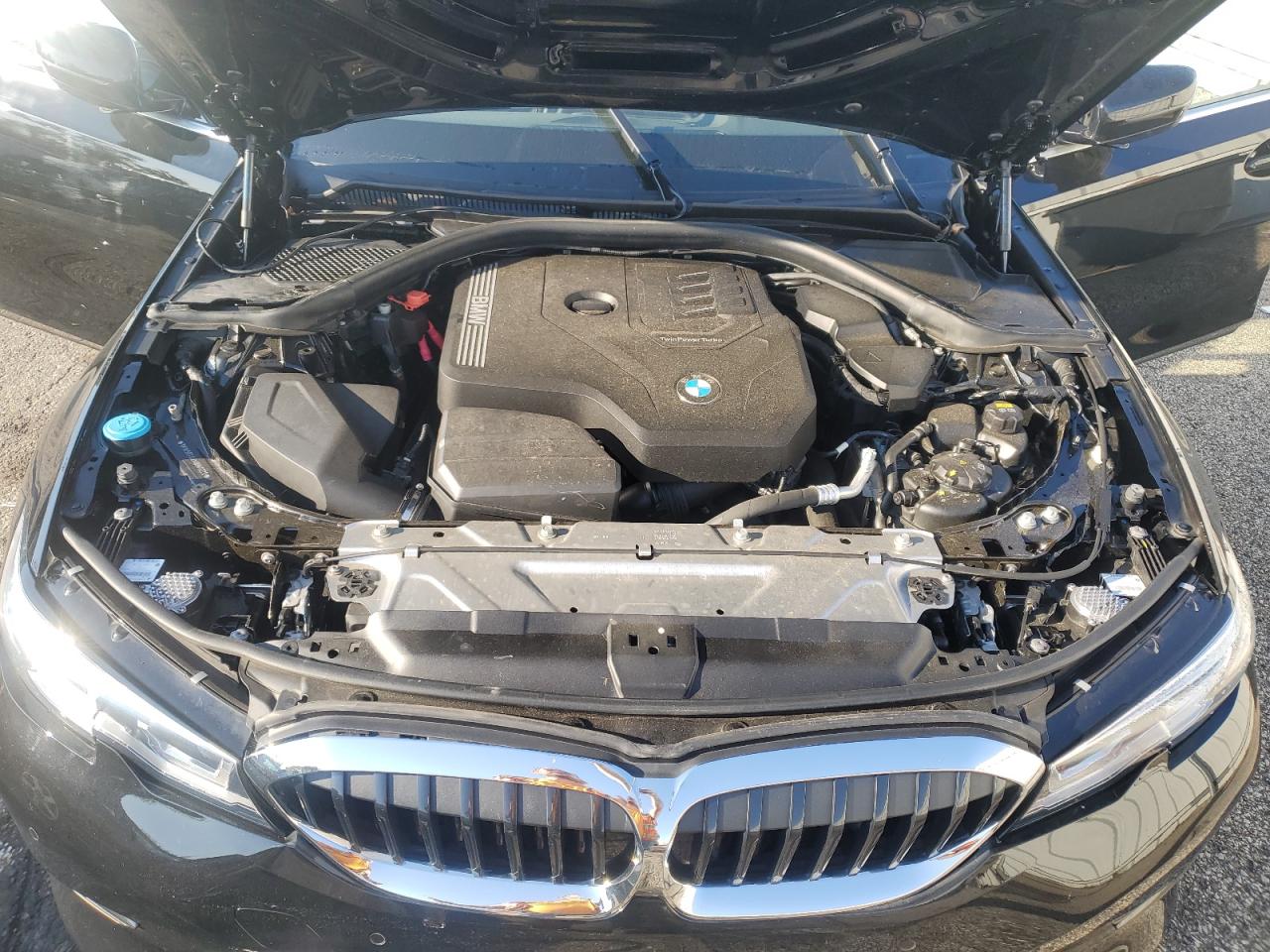 3MW5R7J02M8B60229 2021 BMW 330Xi