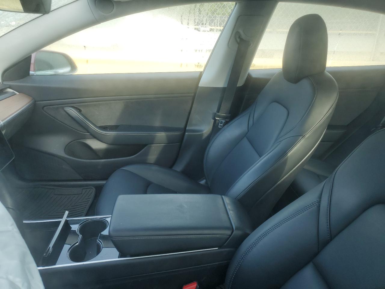 5YJ3E1EA9KF396570 2019 Tesla Model 3