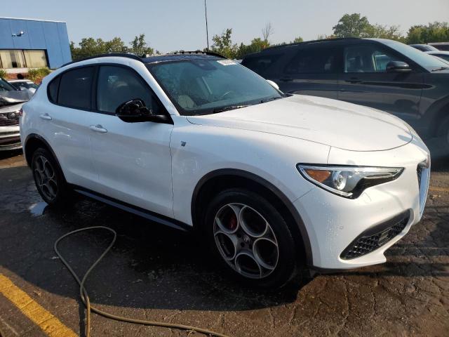 ZASPAKBN1N7D47875 Alfa Romeo Stelvio TI 4