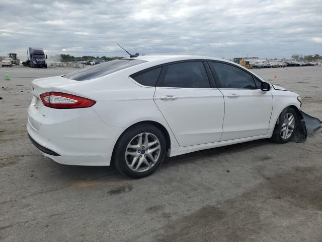  FORD FUSION 2016 Белы