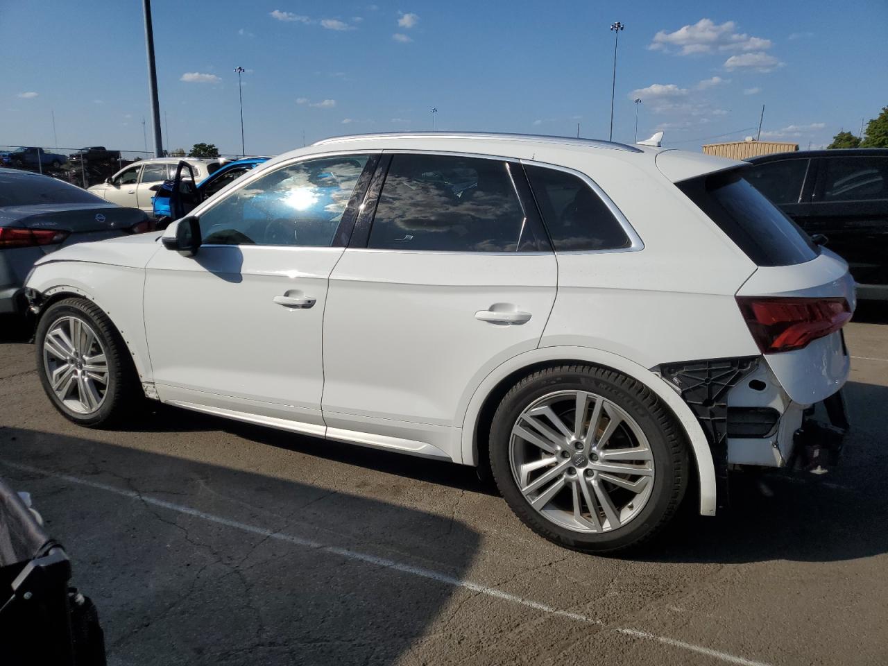 WA1BNAFY8J2230222 2018 AUDI Q5 - Image 2