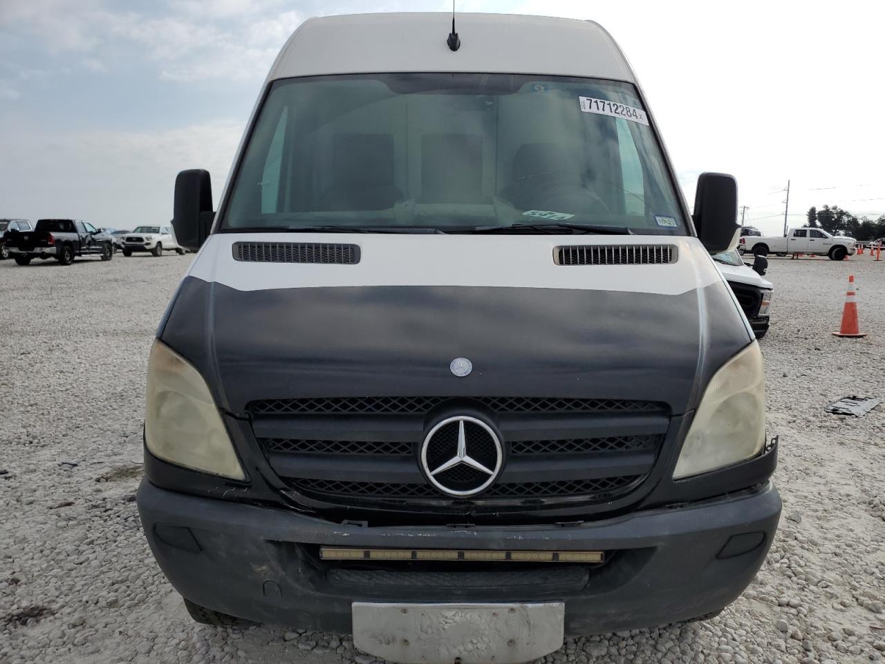 VIN WD3PE8CC7D5750535 2013 MERCEDES-BENZ SPRINTER no.5