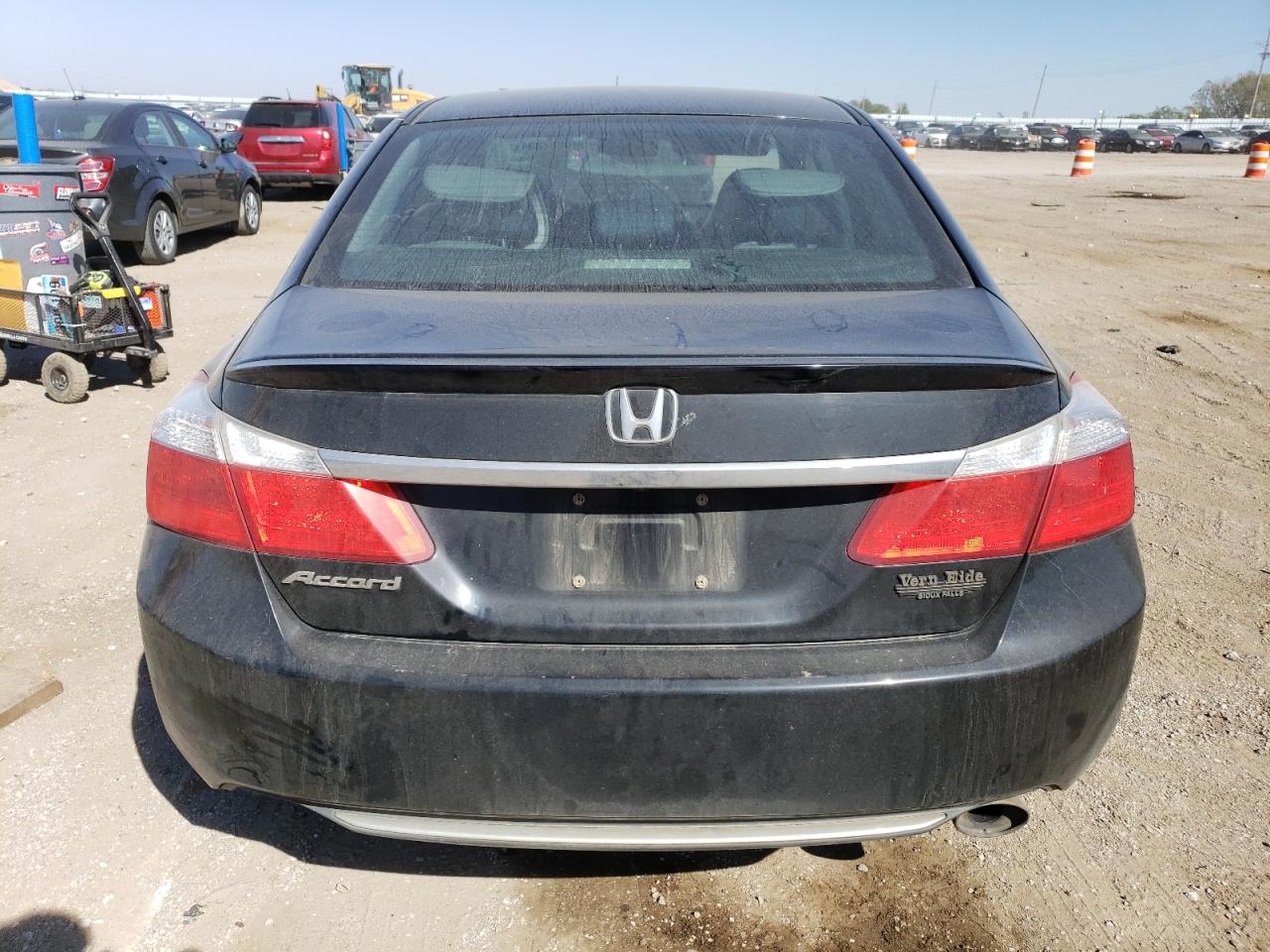 1HGCR2F3XFA053048 2015 Honda Accord Lx