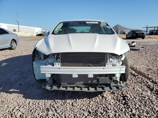  FORD FUSION 2016 Белы
