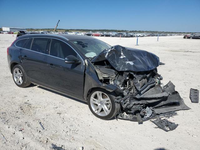  VOLVO V60 2015 Чорний