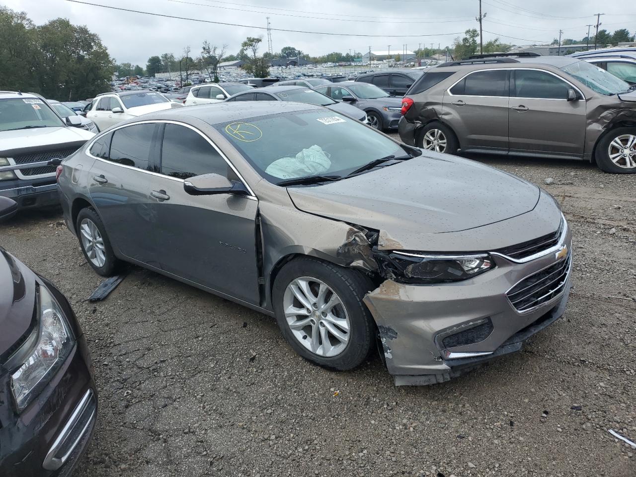 2017 Chevrolet Malibu - Image 4