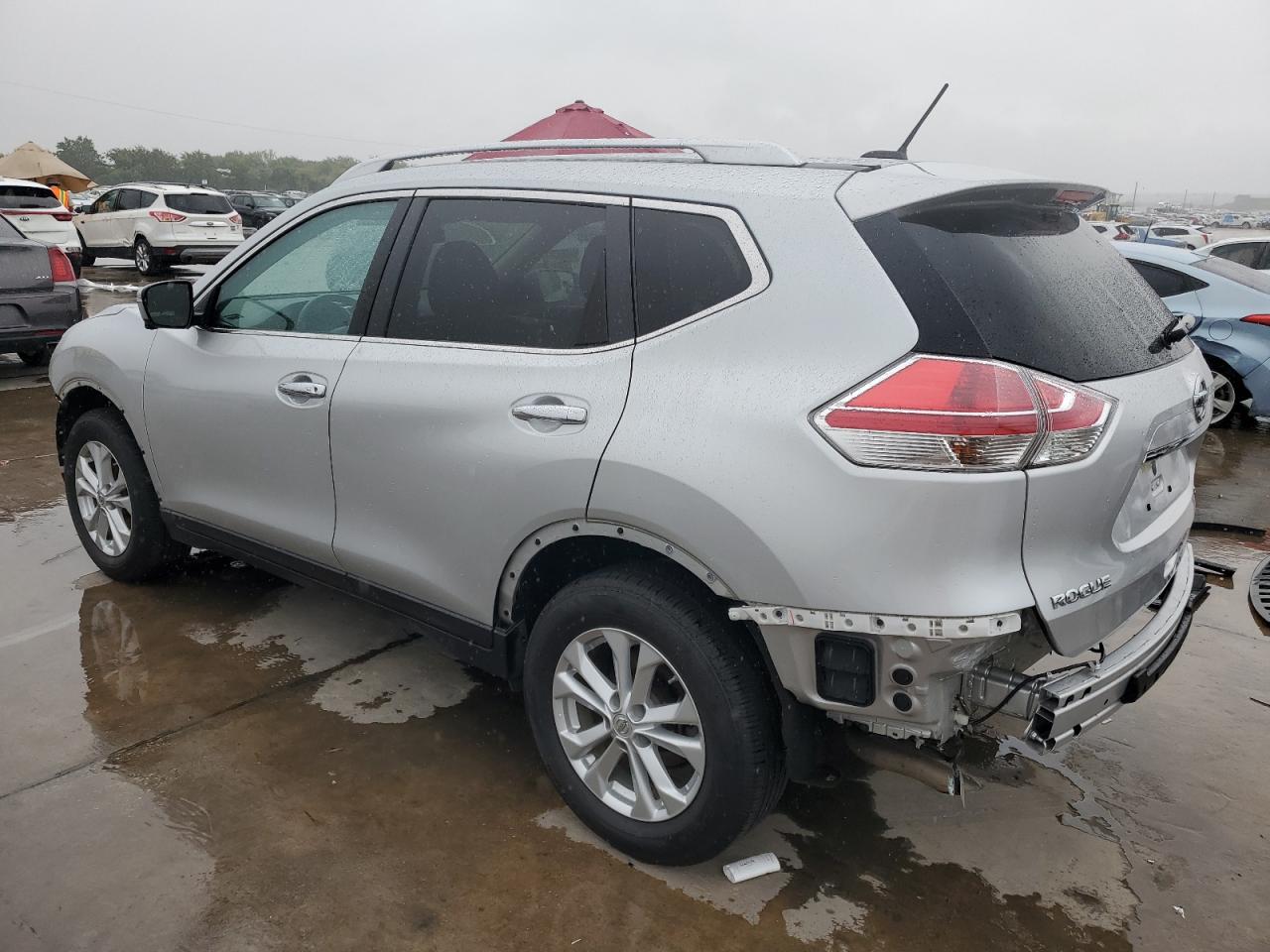 KNMAT2MV4FP585307 2015 NISSAN ROGUE - Image 2