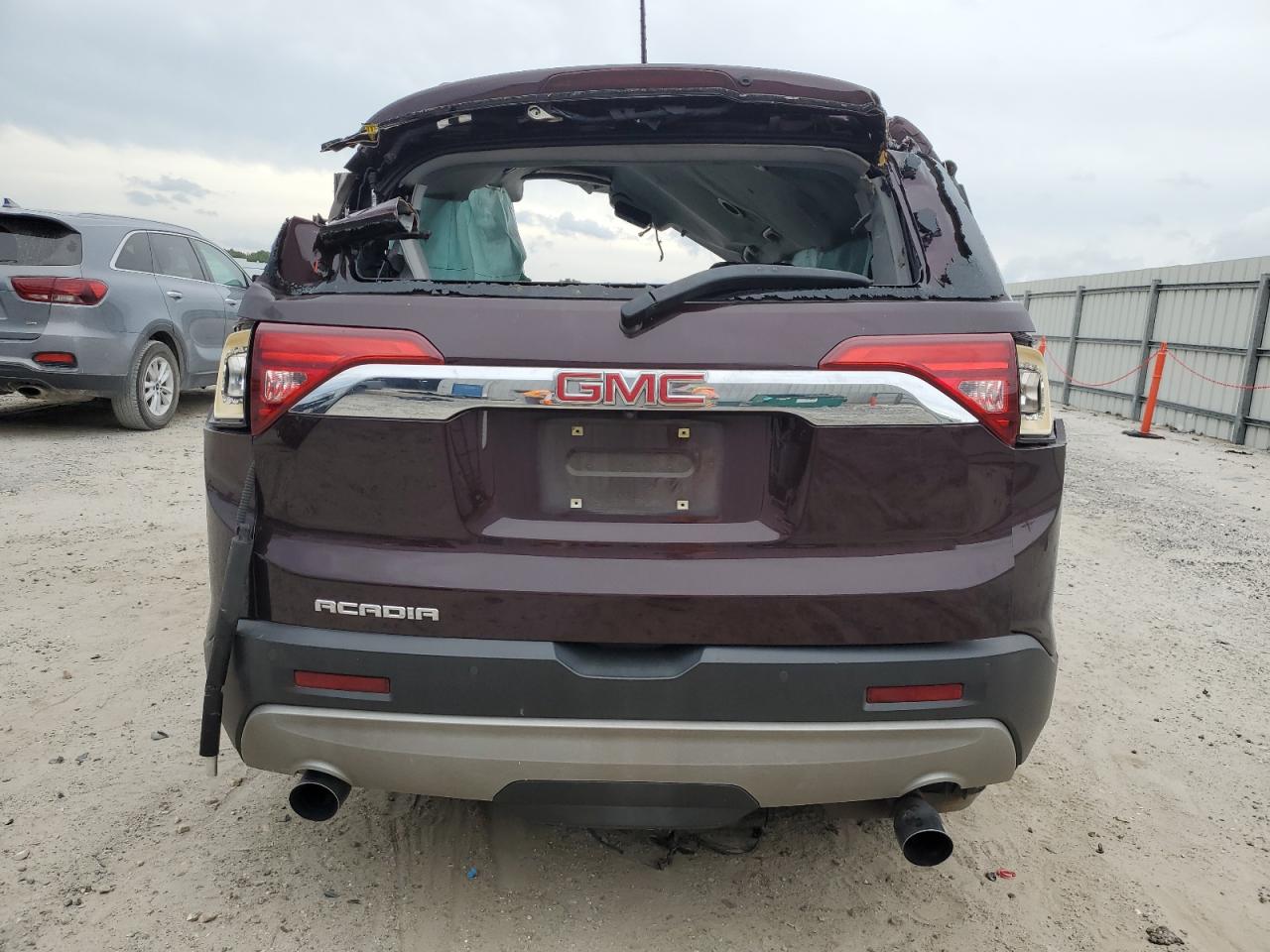 1GKKNMLS4HZ237150 2017 GMC Acadia Slt-1