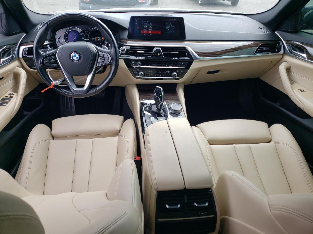 WBAJA9C56KB398834 2019 BMW 530E