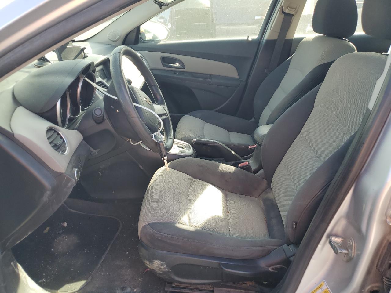 2012 Chevrolet Cruze - Image 7