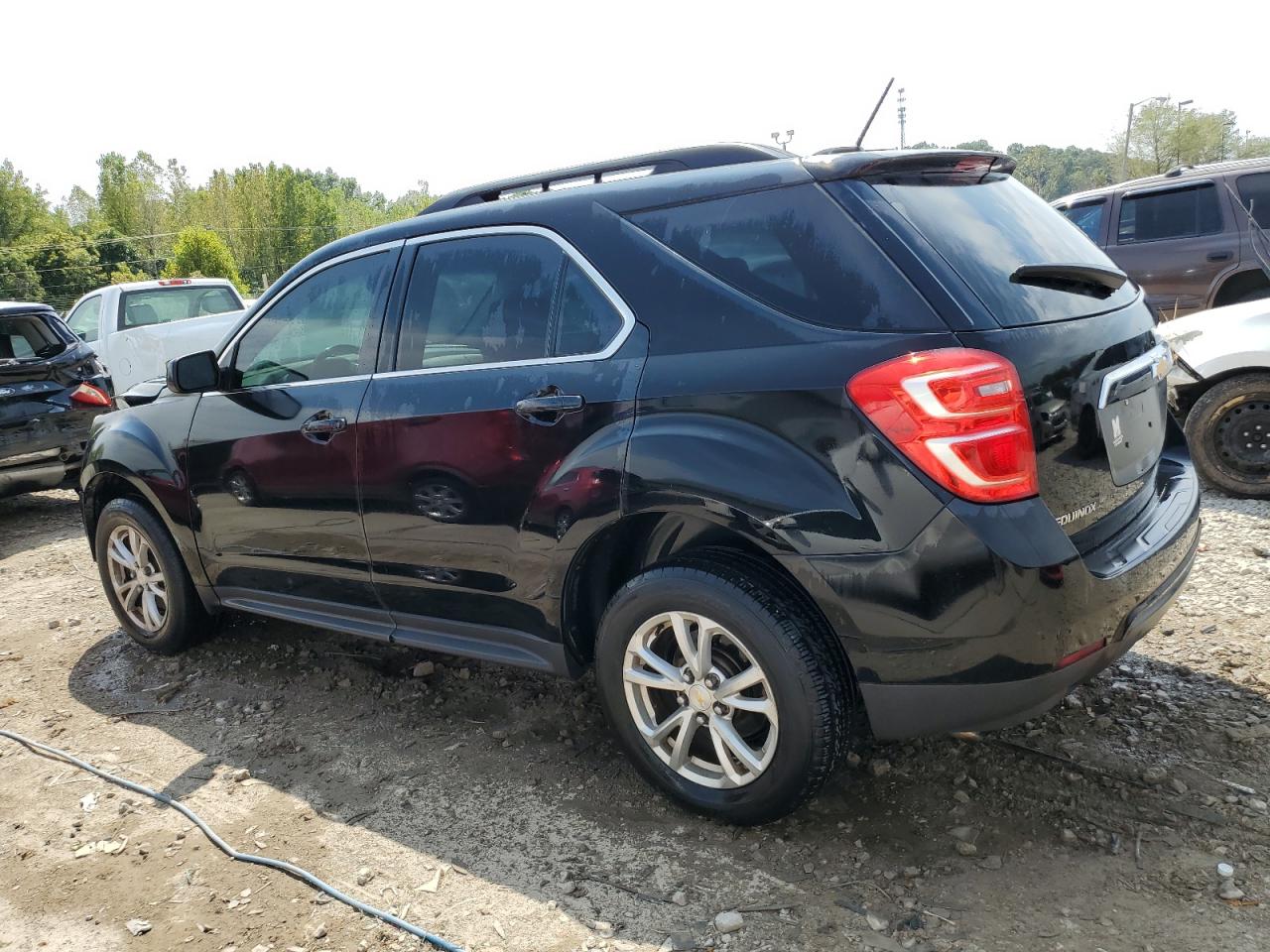 2GNALCEK6H6246343 2017 CHEVROLET EQUINOX - Image 2