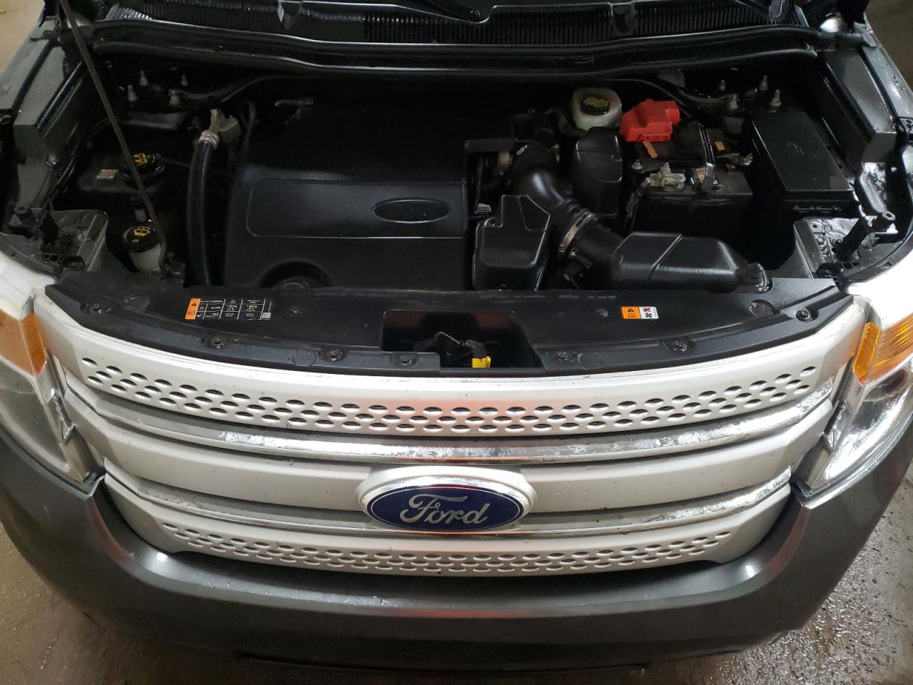 2015 Ford Explorer - Image 12