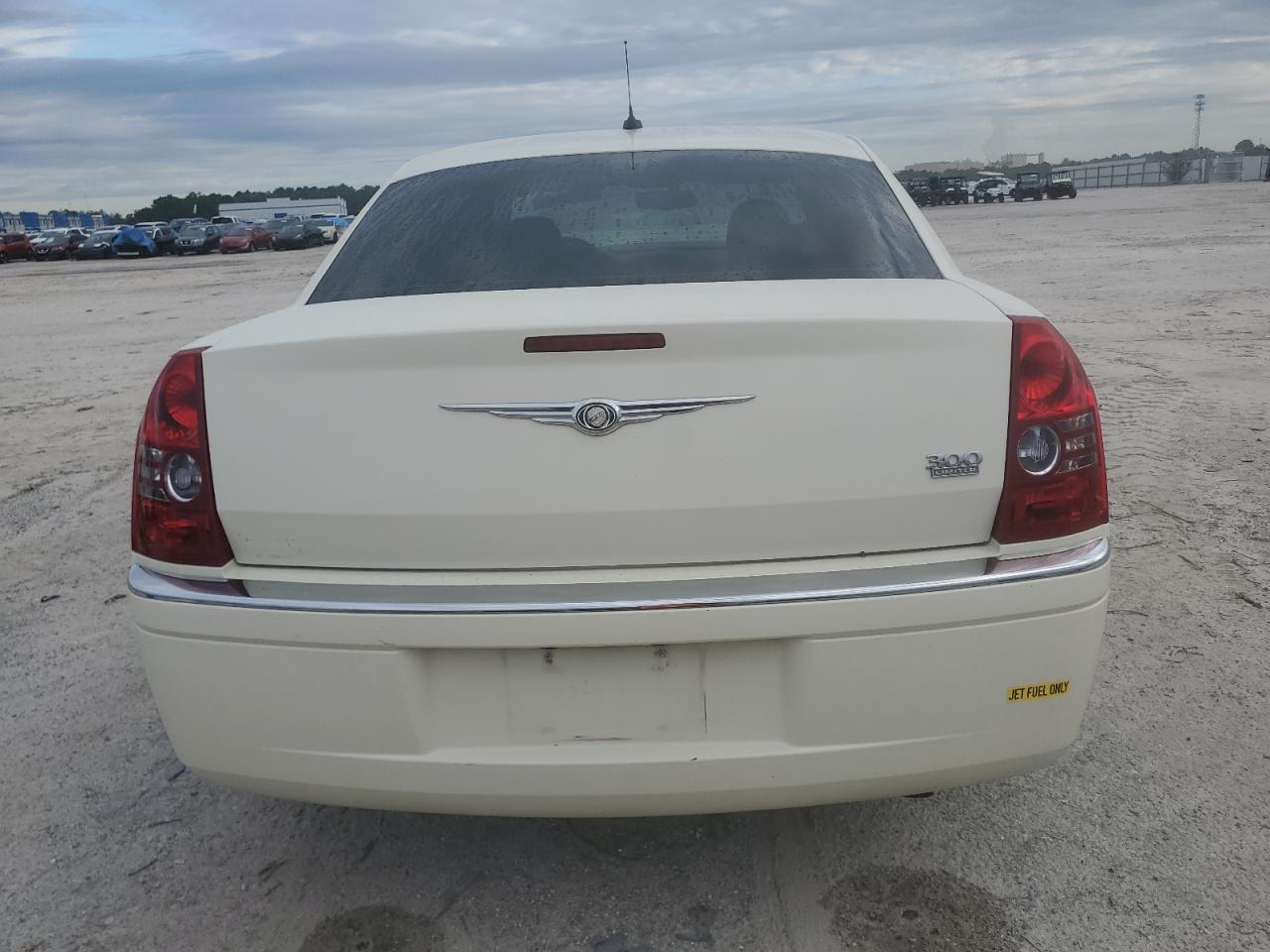 2C3LA33G08H158077 2008 Chrysler 300 Limited