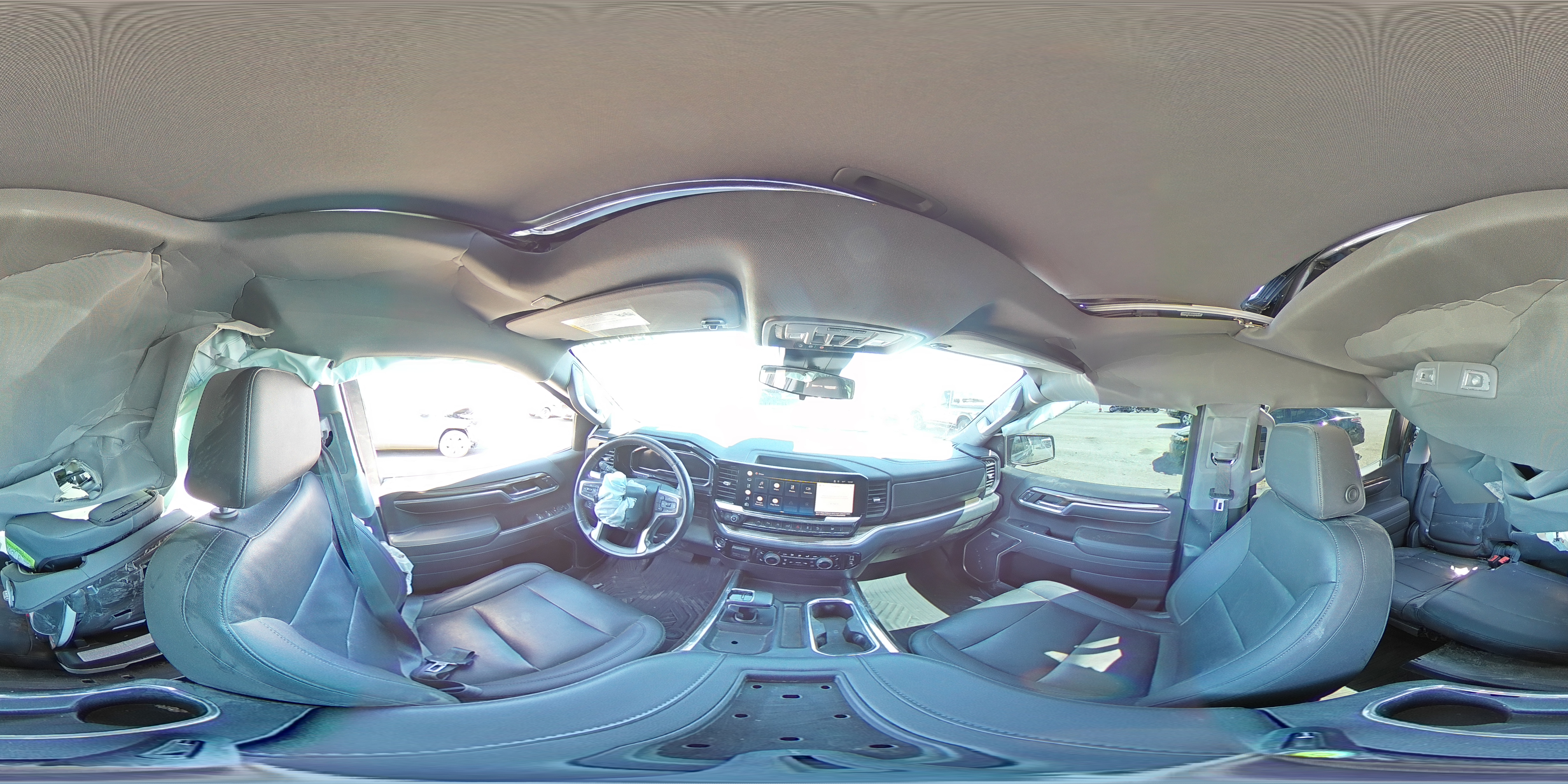 2022 Chevrolet Silverado - Image 14