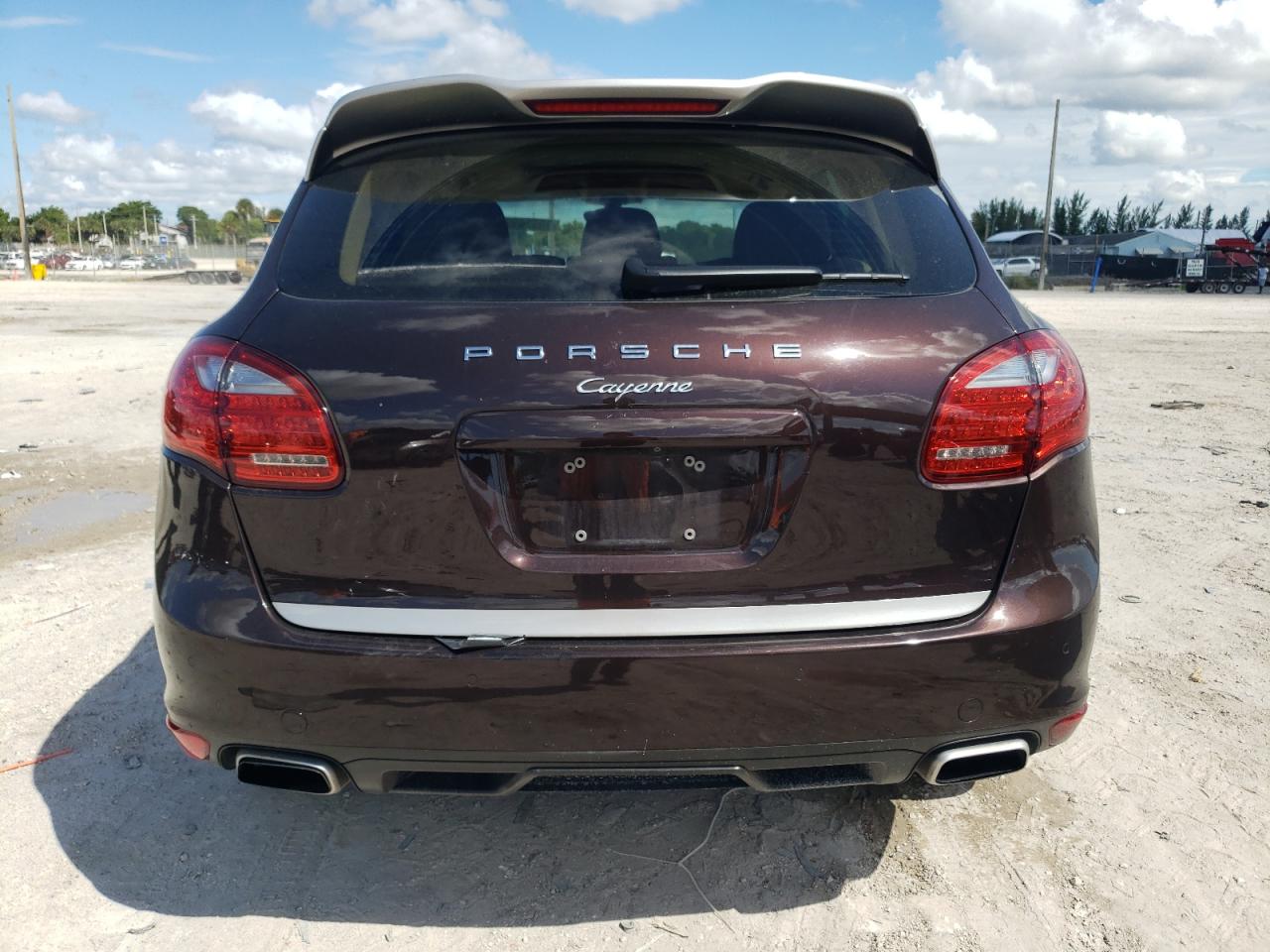 WP1AA2A28ELA93481 2014 Porsche Cayenne