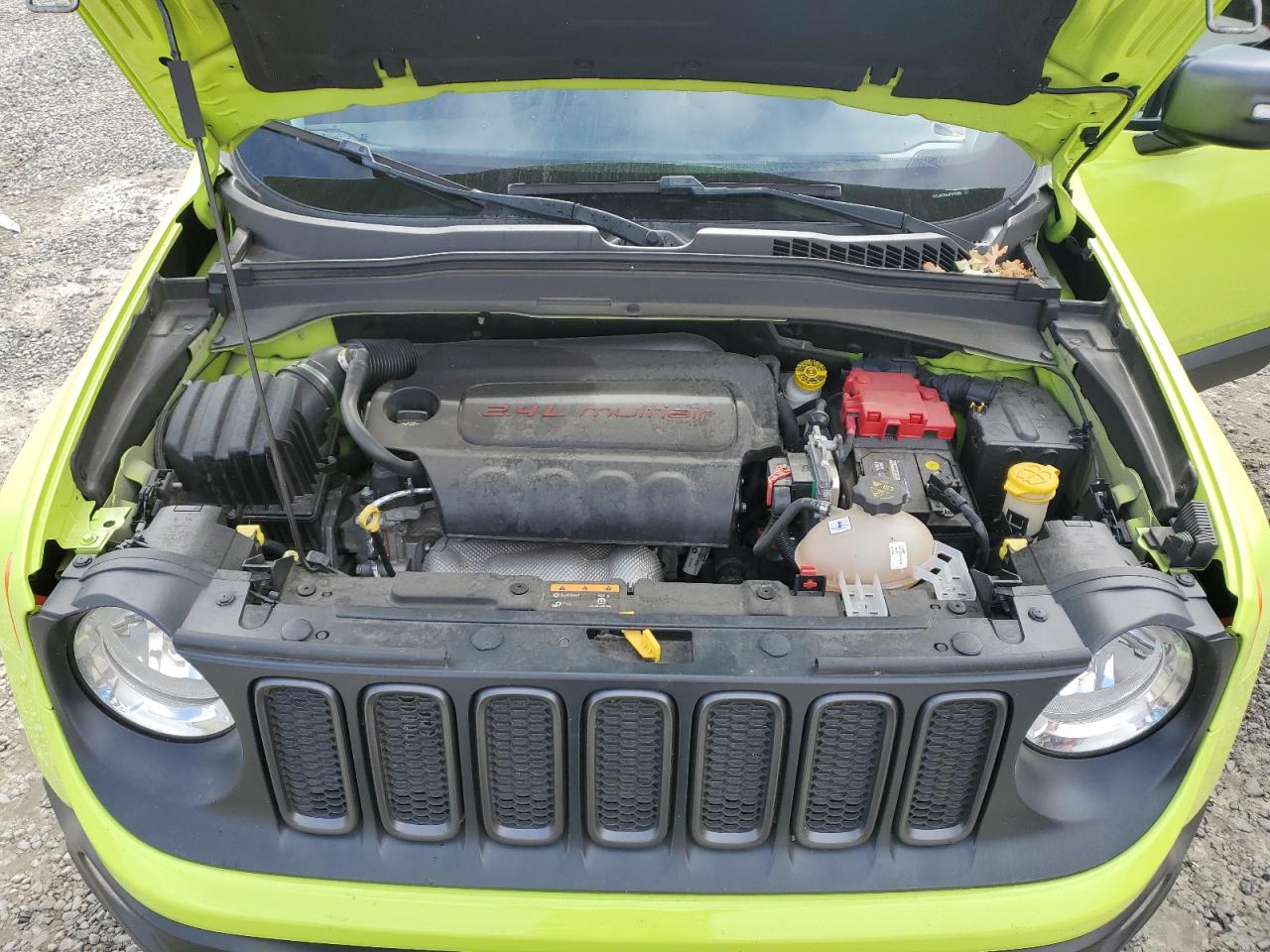 ZACCJBCB5JPH15869 2018 Jeep Renegade Trailhawk