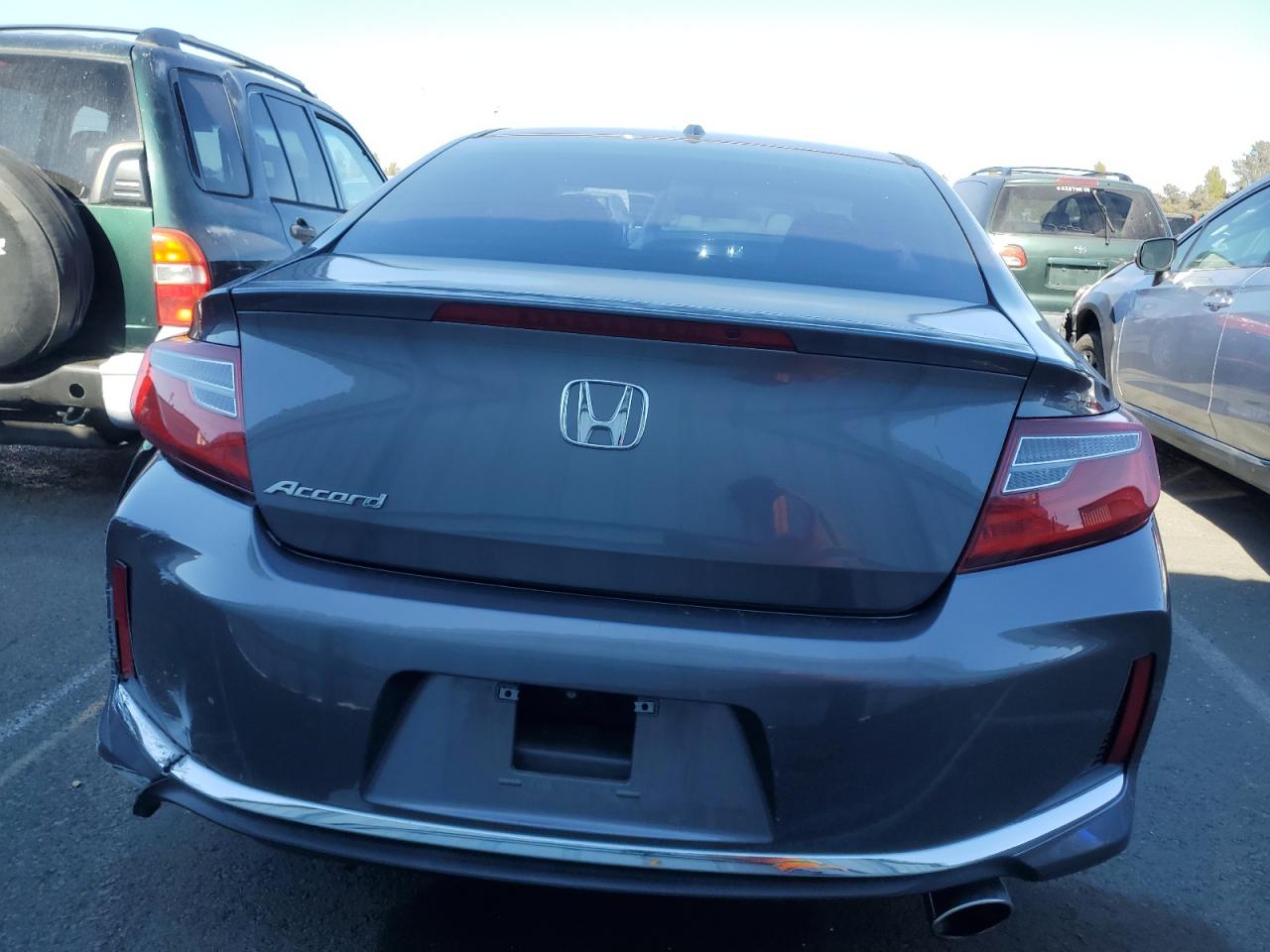 1HGCT1B72HA007155 2017 Honda Accord Ex