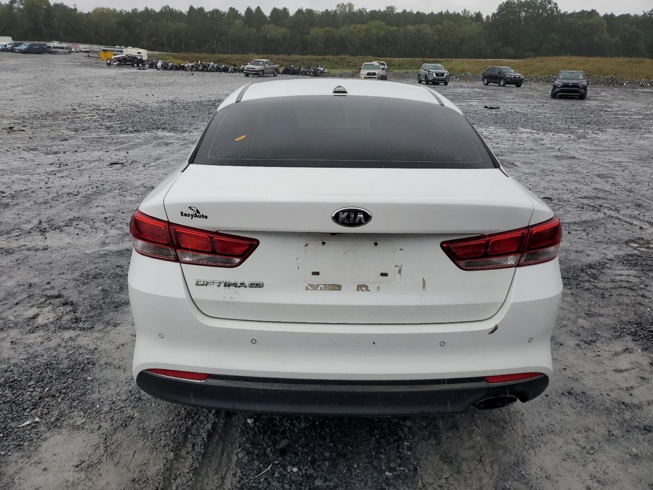 VIN 5XXGT4L30HG135721 2017 KIA OPTIMA no.6