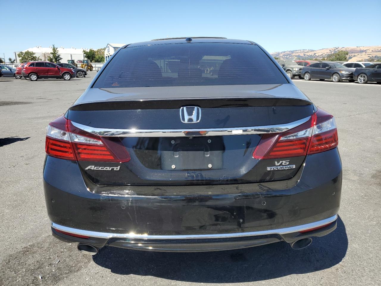 1HGCR3F93HA021202 2017 Honda Accord Touring