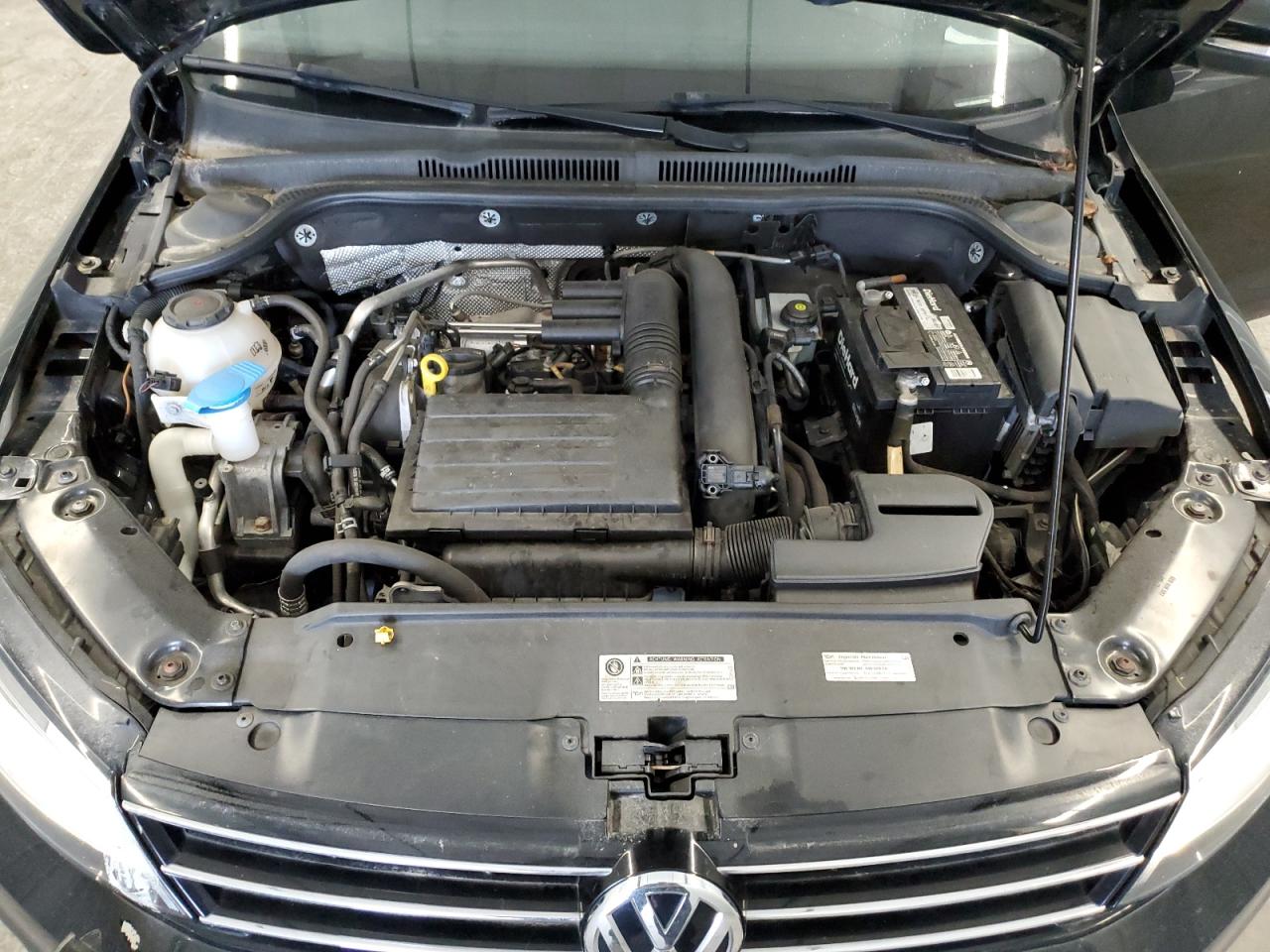 3VWDB7AJ9JM242566 2018 Volkswagen Jetta Se