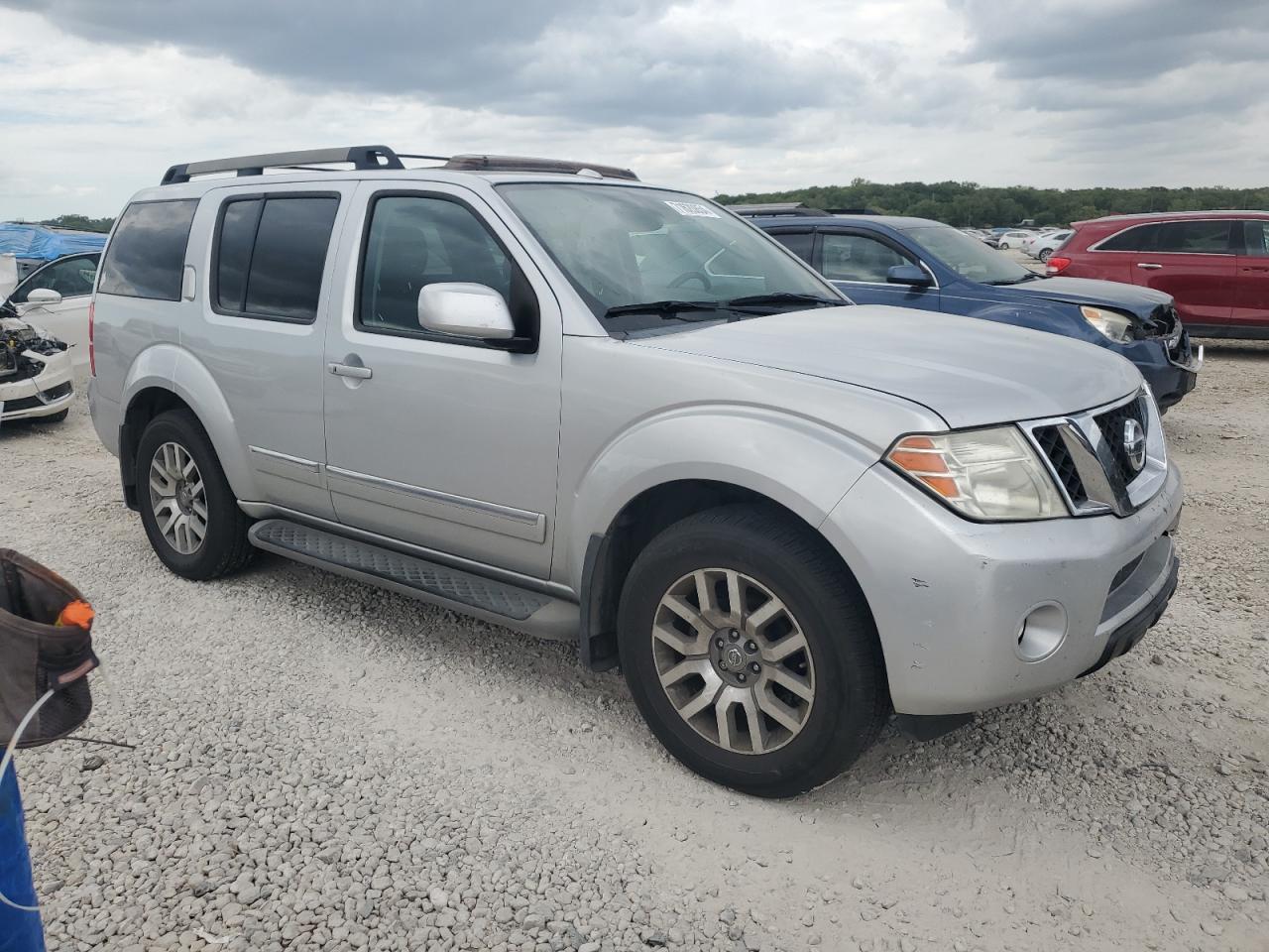2011 Nissan Pathfinder - Image 4