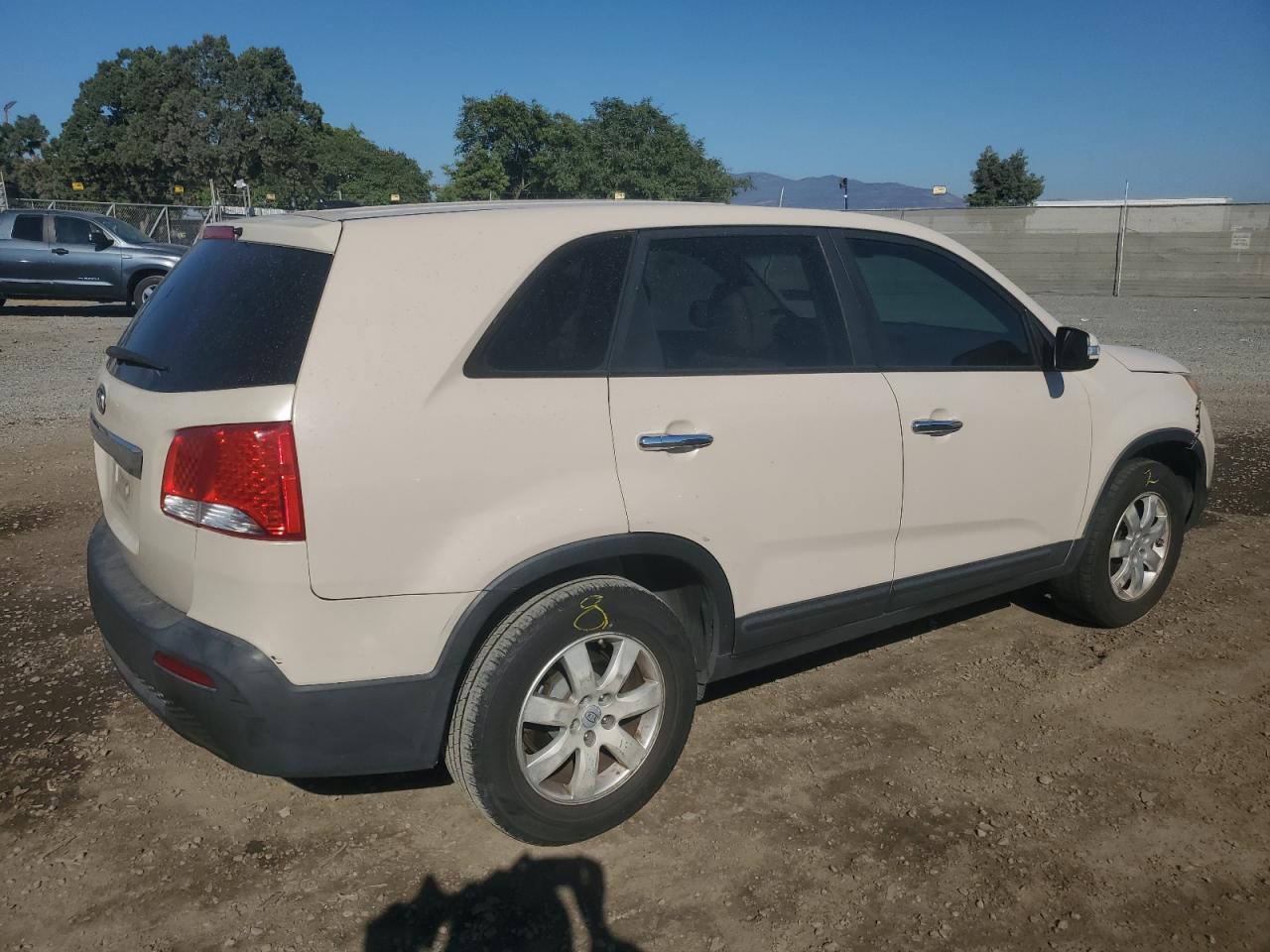 2011 Kia Sorento - Image 3
