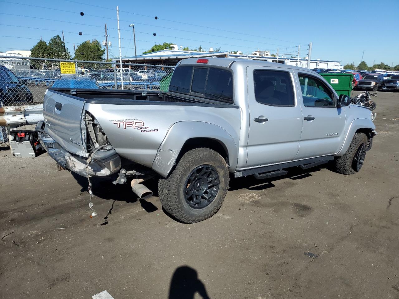 2010 Toyota Tacoma - Image 3