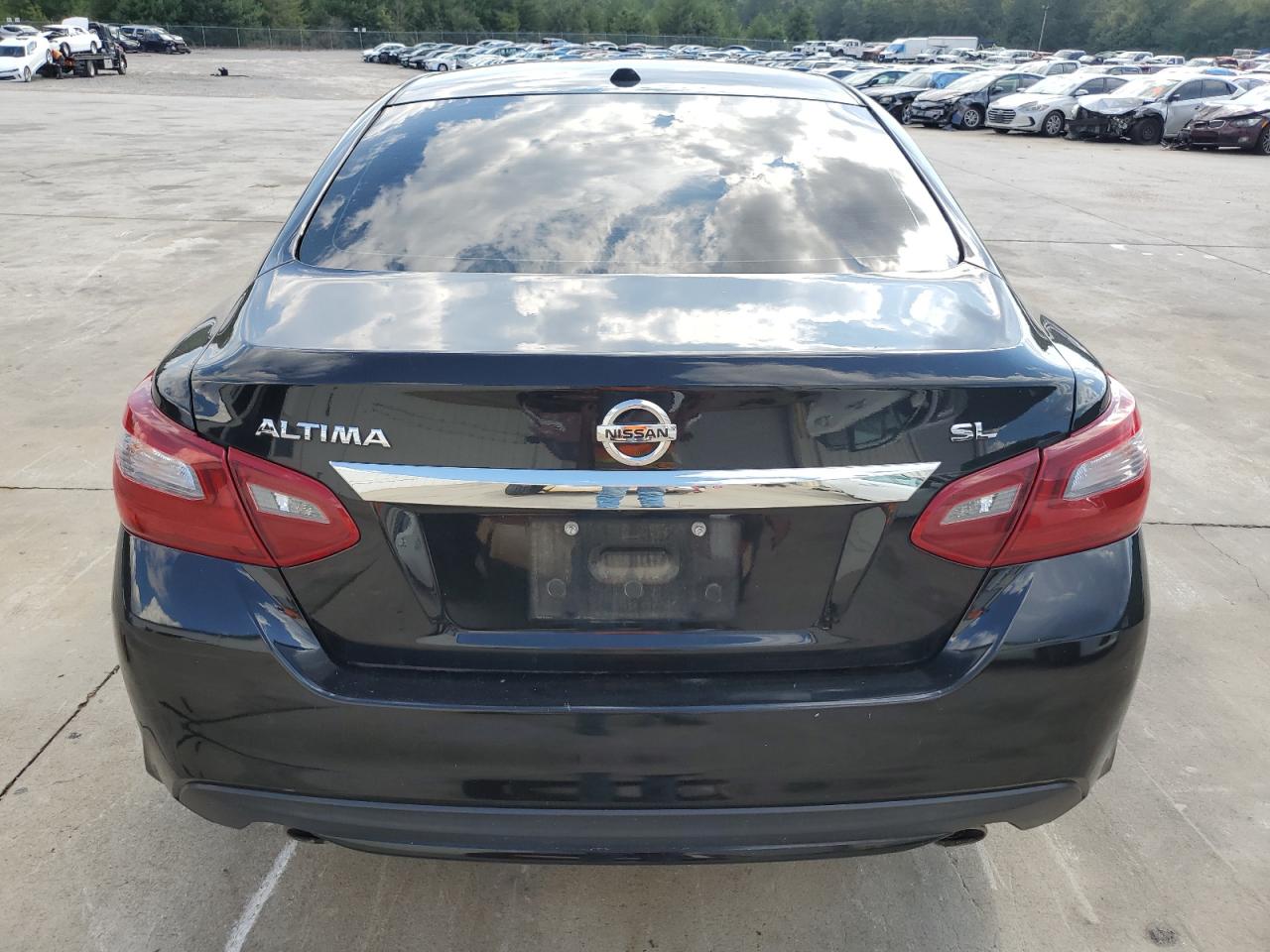 1N4AL3AP9JC213818 2018 Nissan Altima 2.5