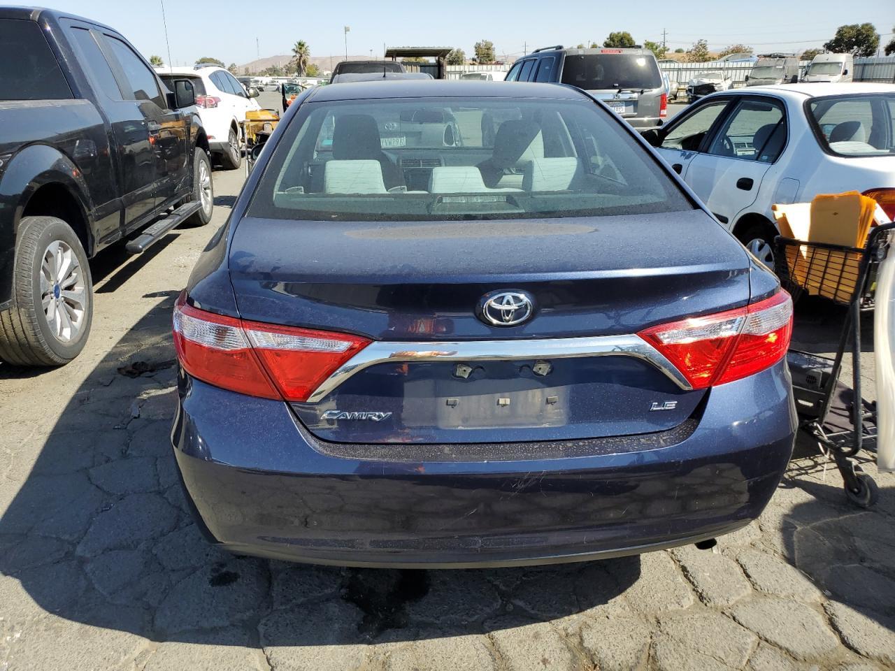 2016 Toyota Camry Le VIN: 4T4BF1FKXGR541079 Lot: 73795904