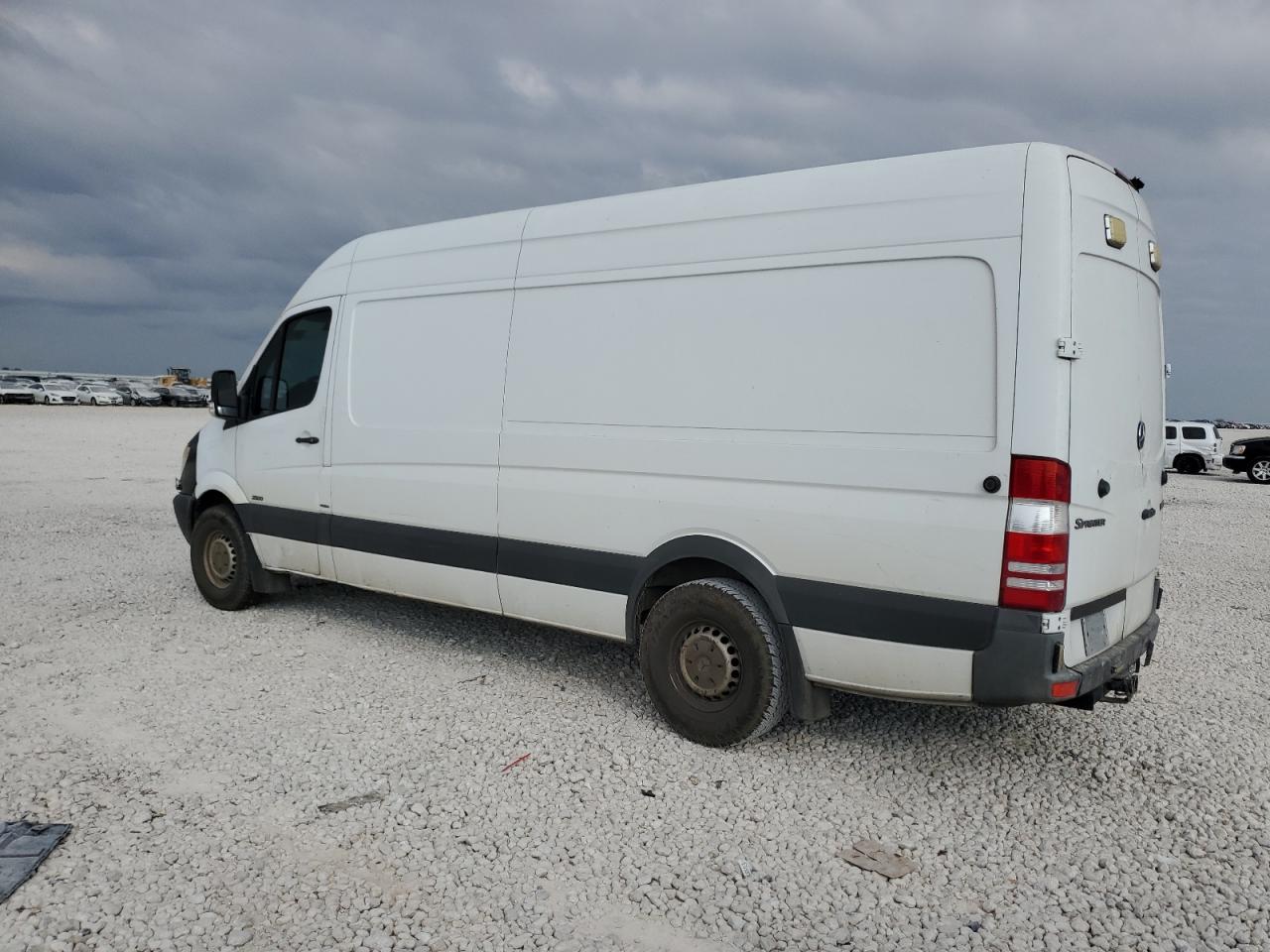 VIN WD3PE8CC7D5750535 2013 MERCEDES-BENZ SPRINTER no.2