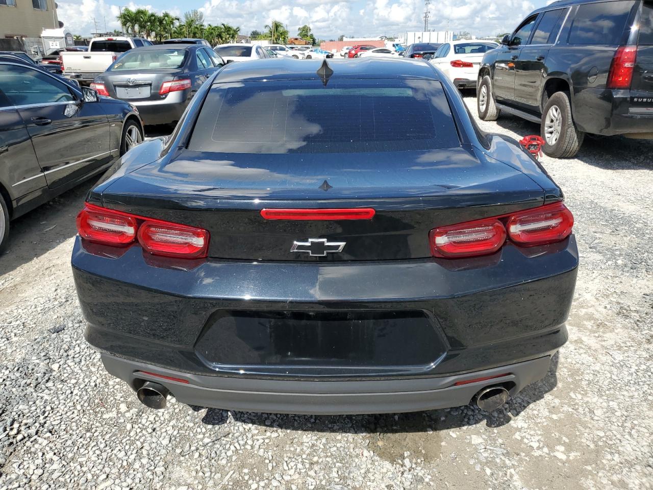 2020 Chevrolet Camaro Ls VIN: 1G1FB1RS1L0141588 Lot: 70280504