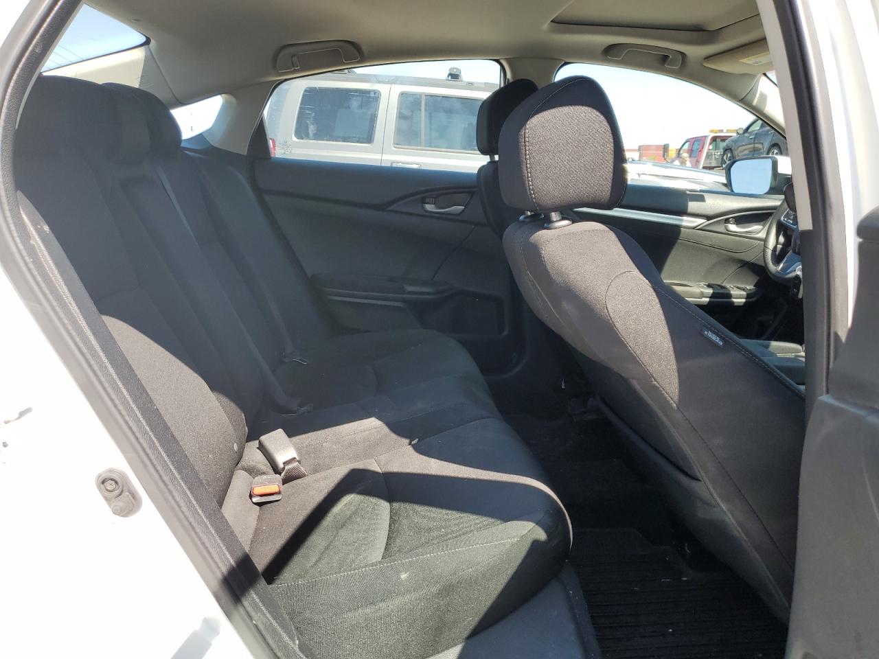 19XFC2F7XHE080699 2017 Honda Civic Ex