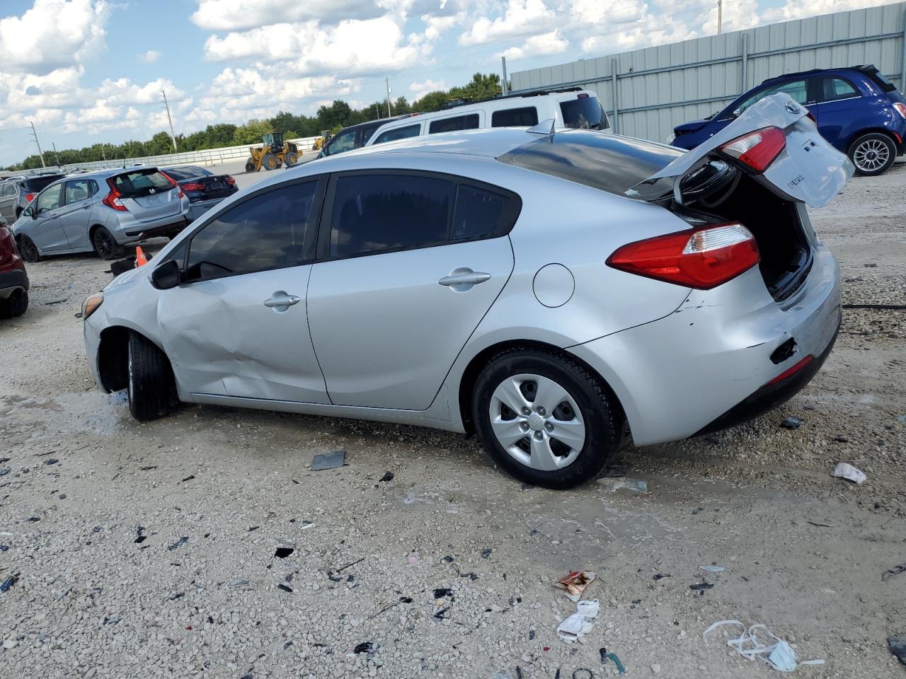 2016 Kia Forte - Image 2