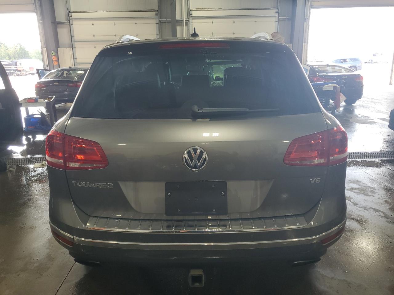 2016 Volkswagen Touareg Sport VIN: WVGEF9BP9GD012858 Lot: 69664914