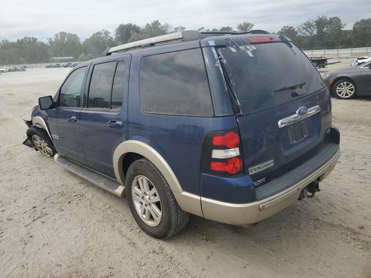 1FMEU74E76UA72710 2006 Ford Explorer Eddie Bauer