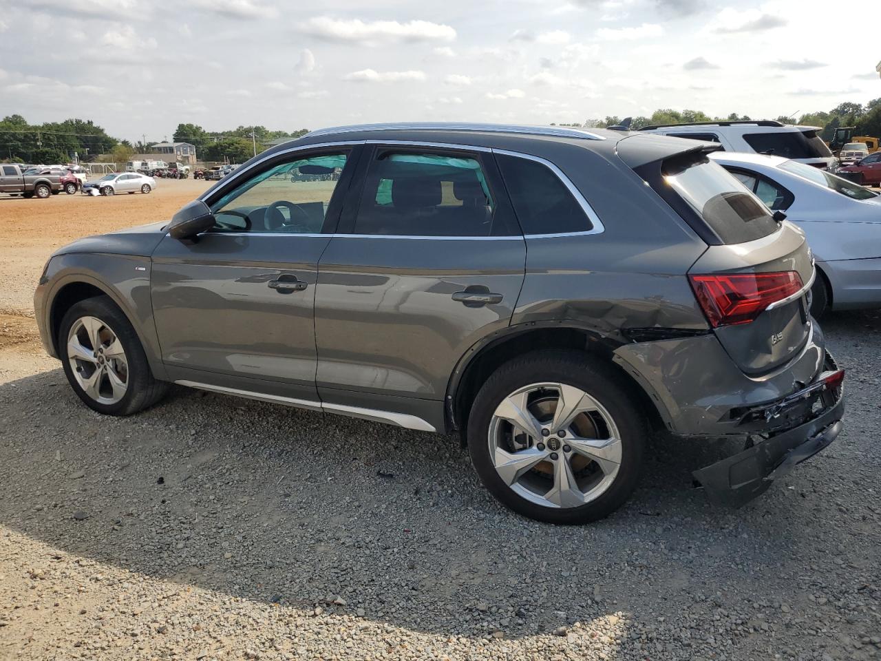 2023 Audi Q5 - Image 2